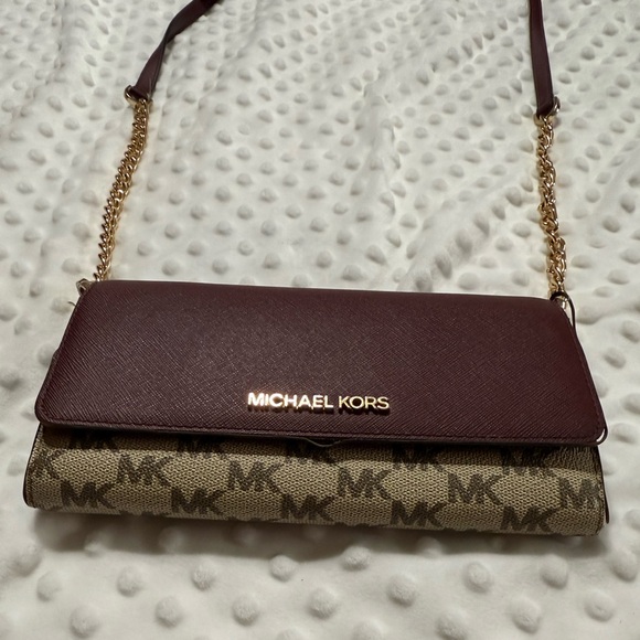 Michael Kors Wine and Tan Crossbody Bag - Picture 2 of 10